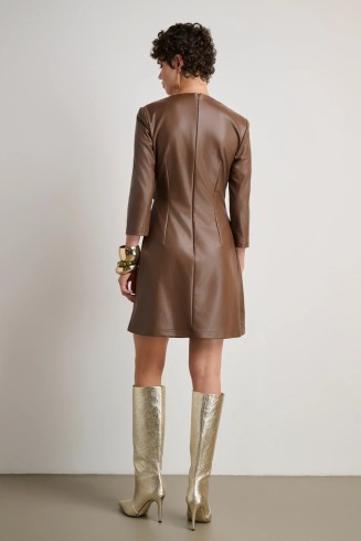 ΜΙΝΙ ΦΟΡΕΜΑ ΑΠΟ ΔΕΡΜΑΤΙΝΗ ΜΙΝΙ ΦΟΡΕΜΑ ΑΠΟ ΔΕΡΜΑΤΙΝΗ