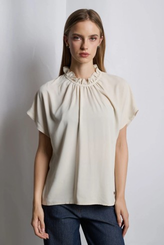 ΜΠΛΟΥΖΑ ΜΕ ΣΟΥΡΕΣ ΚΑΙ ΒΟΛΑΝ