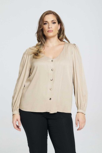 ΠΟΥΚΑΜΙΣΟ PLUS SIZE 