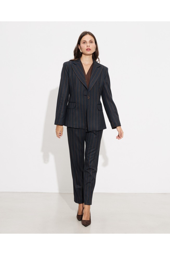 ΚΟΣΤΟΥΜΙ ΜΕ ΡΙΓΑ ΚΟΣΤΟΥΜΙ ΜΕ ΡΙΓΑ