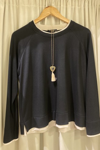 ΜΠΛΟΥΖΑ ΜΕ ΚΟΣΜΗΜΑ